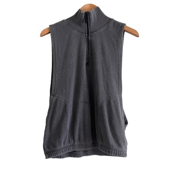 Free People Movement Movin On Half Zip Top Vest Size XS - Picture 4 of 7